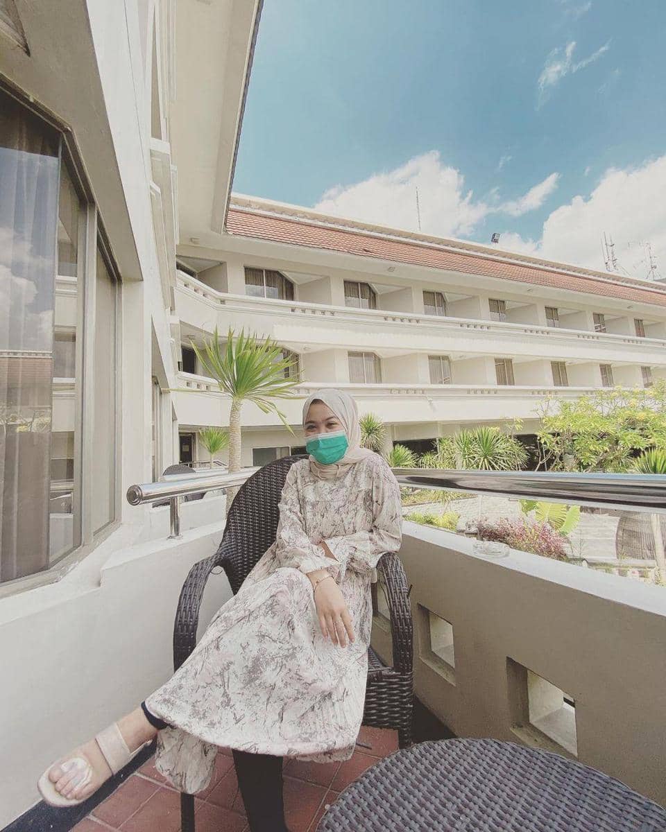 instagram.com/nadiaomara