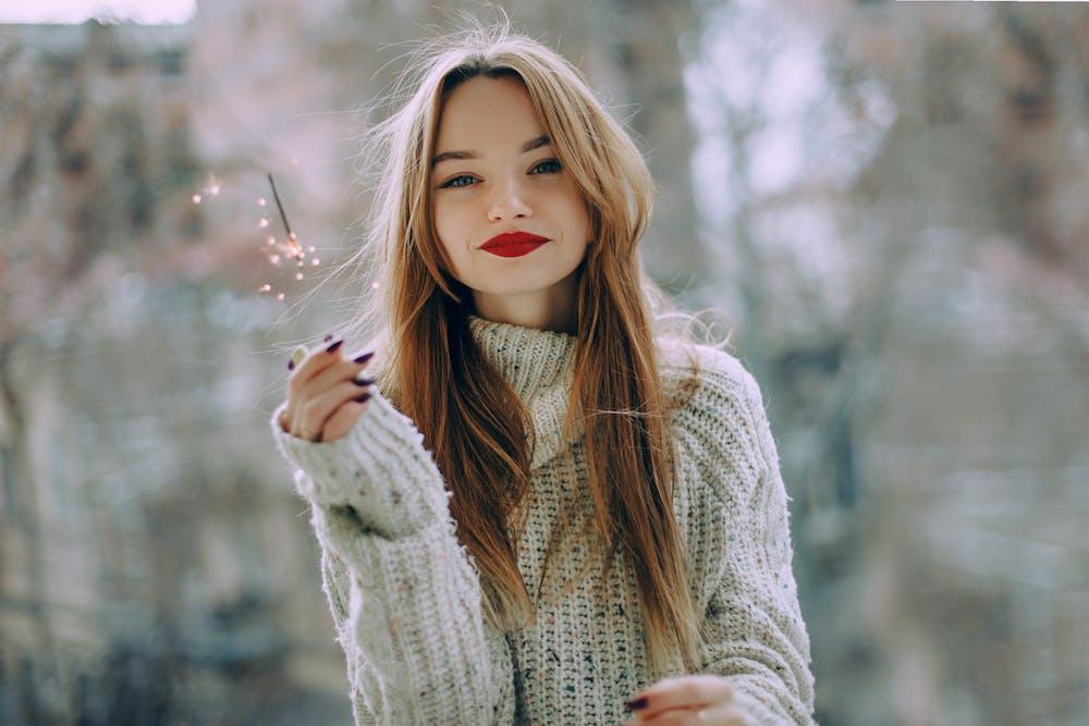 6 Zodiak yang Cantik dari Lahir, Bikin Banyak Orang Terpesona!