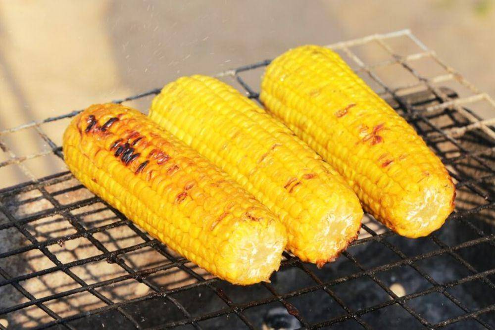 Resep Jagung Bakar Pedas Manis Lezat untuk Tahun Baru