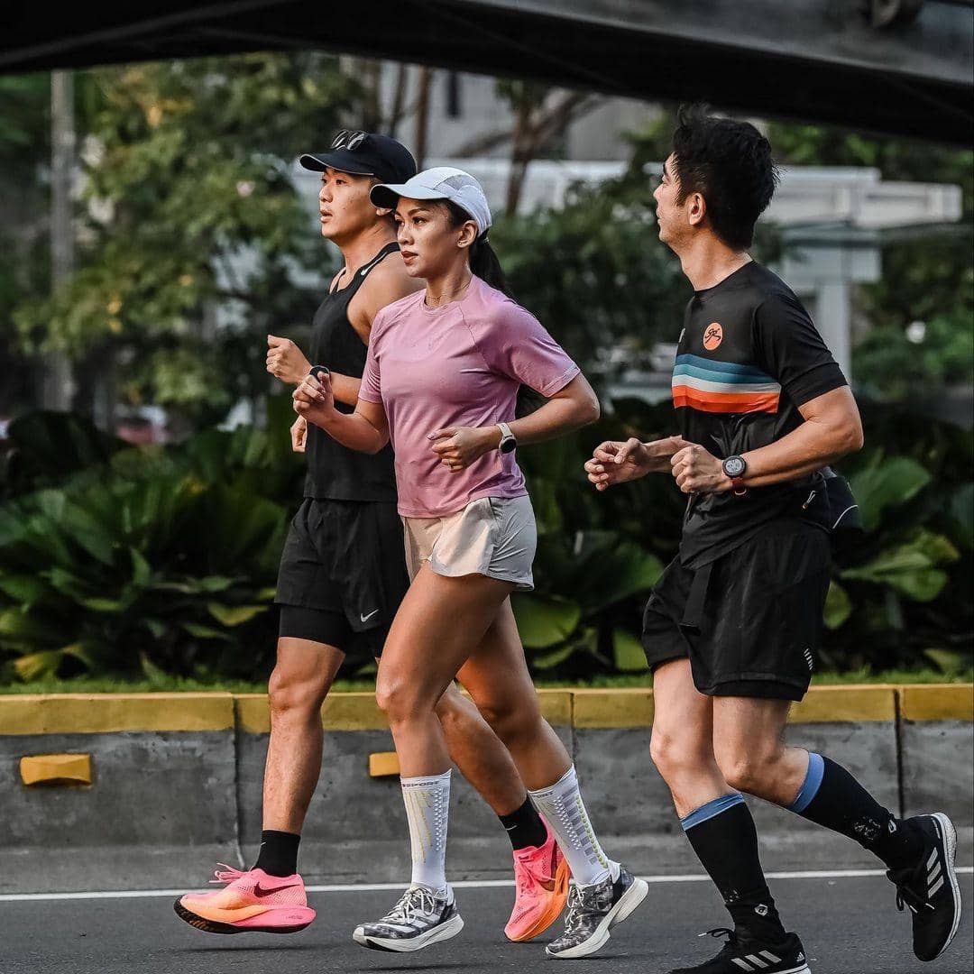 instagram.com/melanieputria