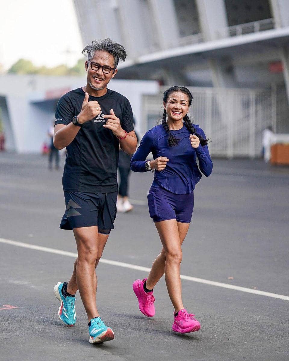 instagram.com/nirinazubir_