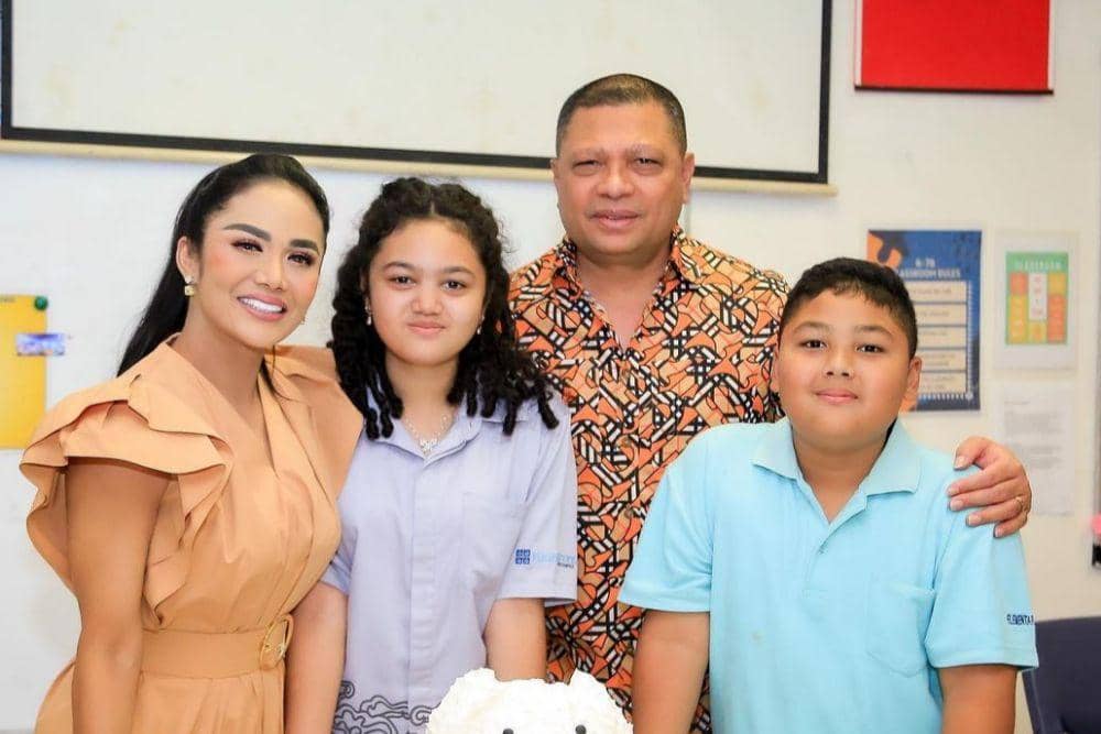 instagram.com/krisdayantilemos