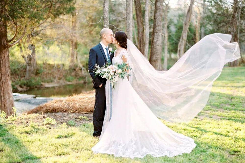 theknot.com/Michelle Lea Photographie