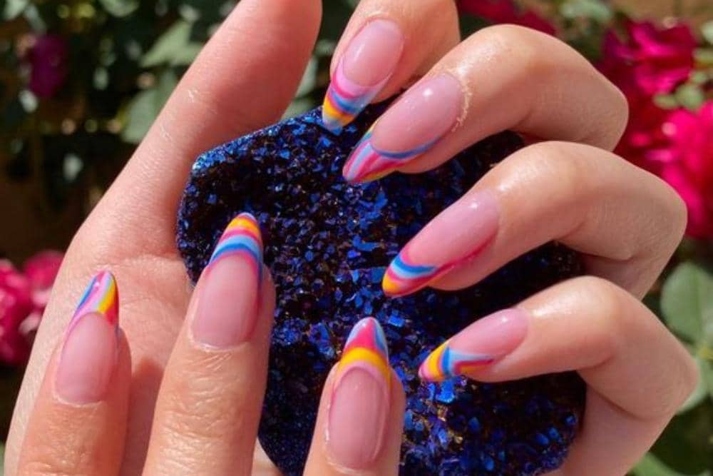 youtube.com/Trendy Hypes