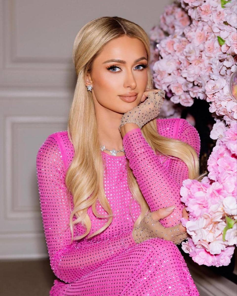instagram.com/parishilton