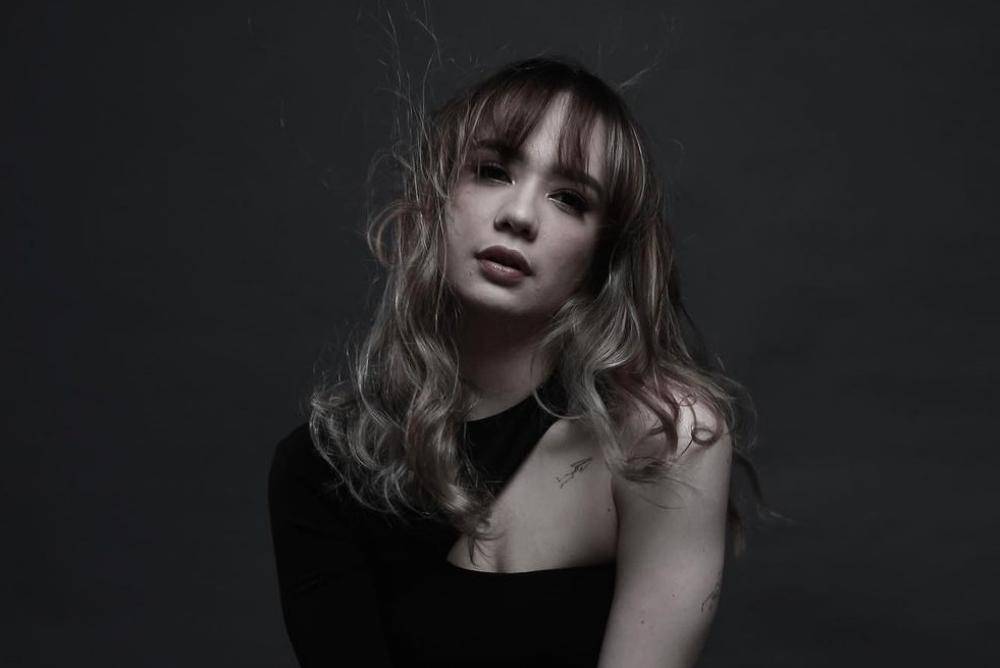 Instagram.com/anneofficial1990