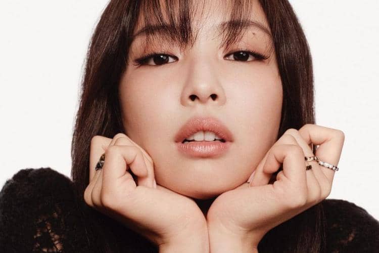 instagram.com/harpersbazaarsg