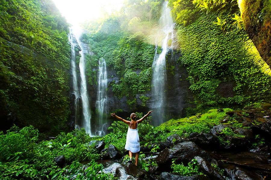 Air Terjun Sekumpul (blog.tiket.com)