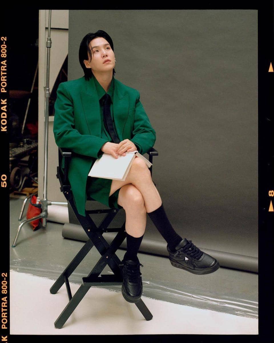 instagram.com/maisonvalentino