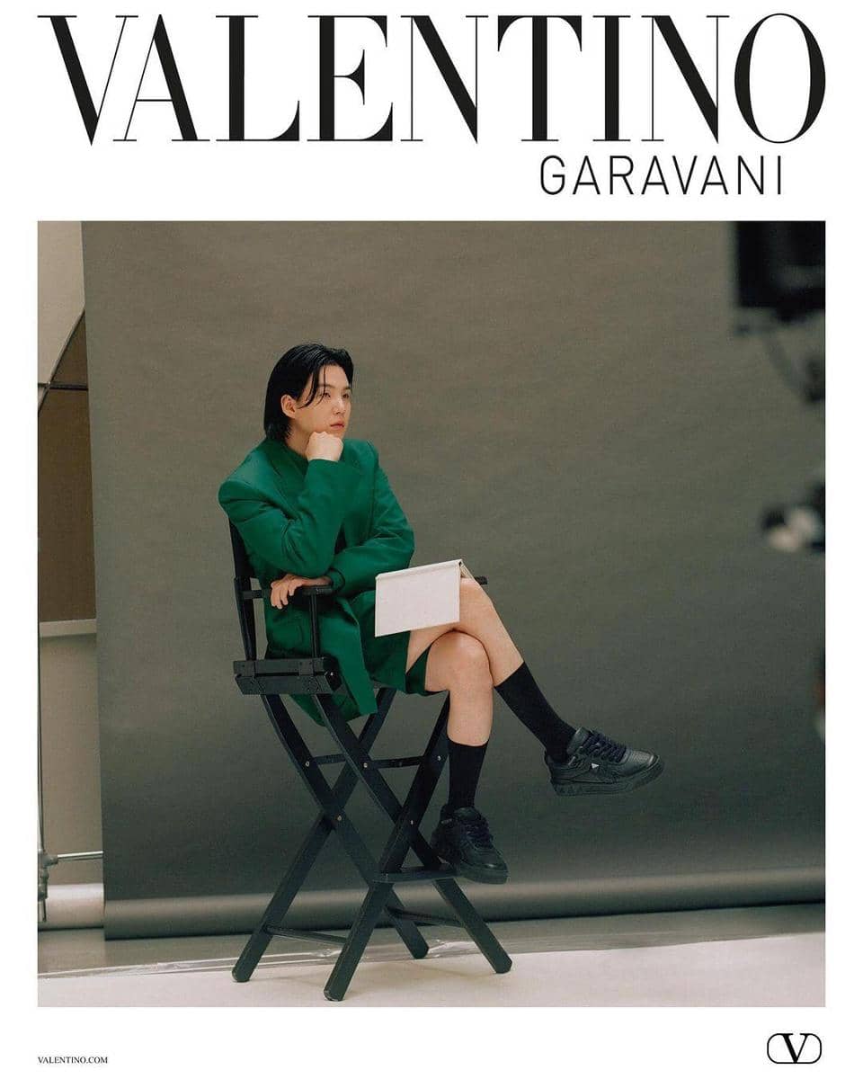 instagram.com/maisonvalentino