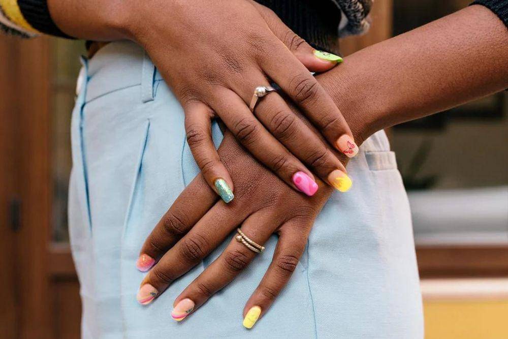 healthline.com/Warna Kutek untuk Kulit Kuning Langsat