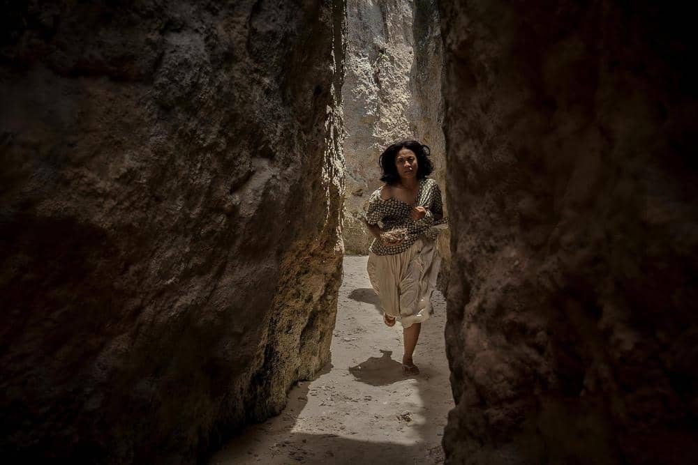 Dok. Women From Rote Island