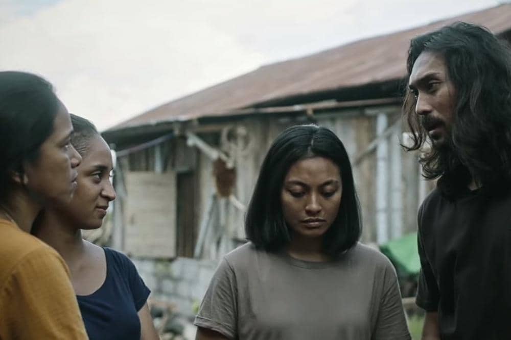 Dok. Women From Rote Island