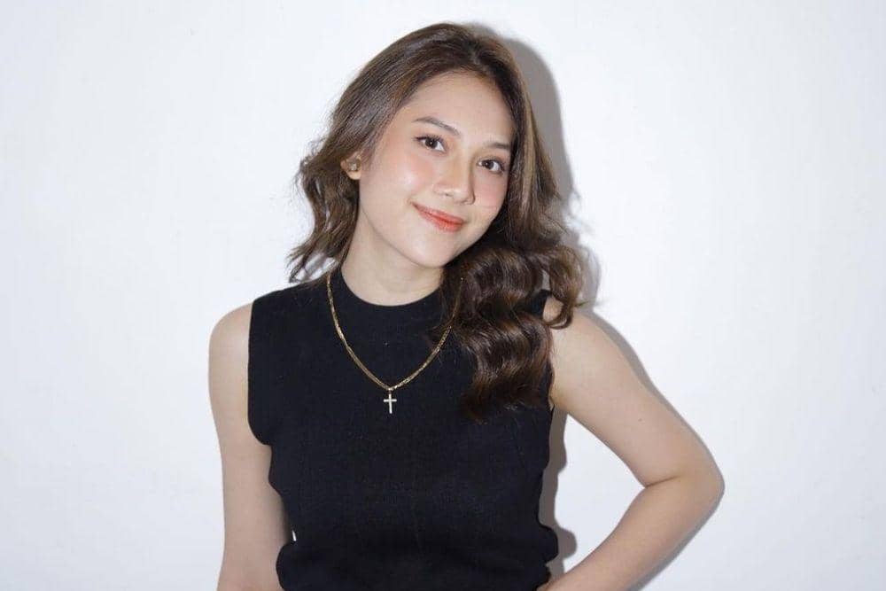 instagram.com/jkt48.chika