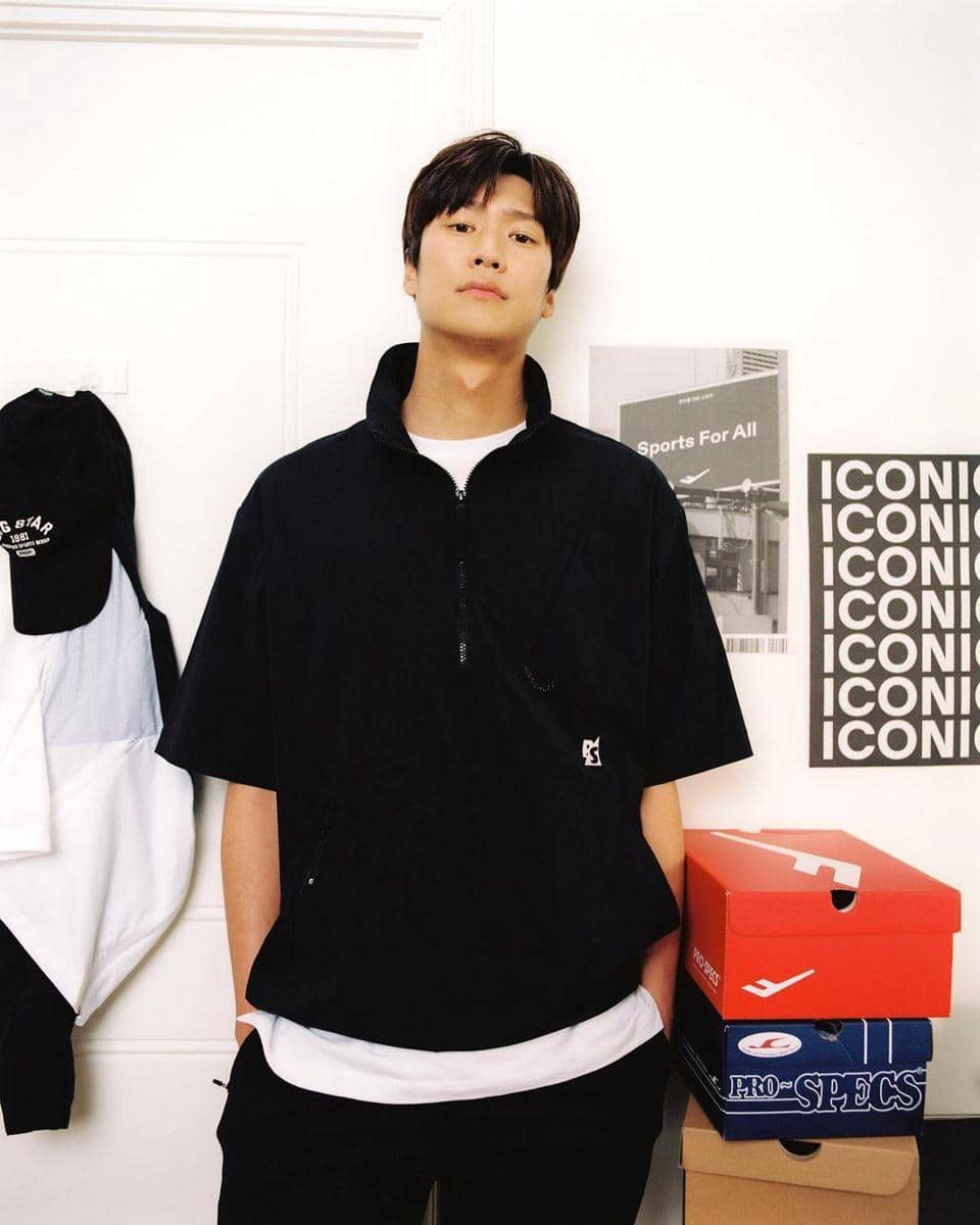 instagram.com/10042n00