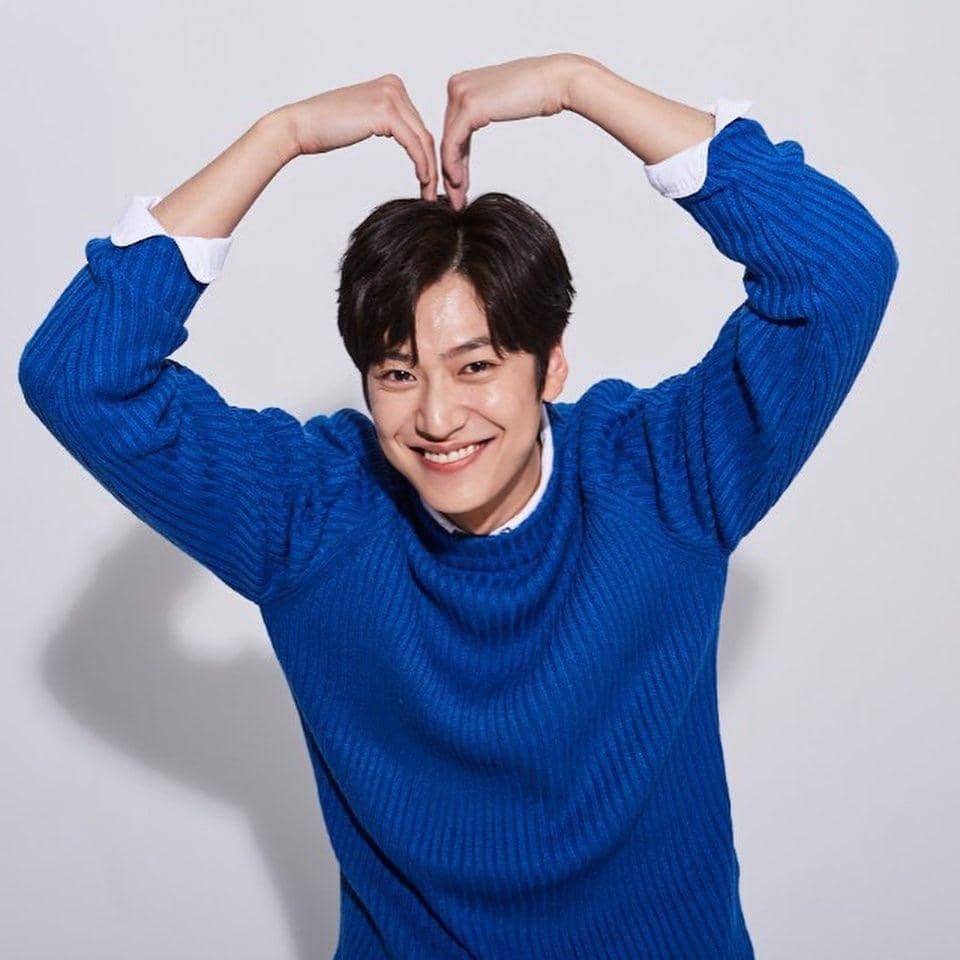 instagram.com/10042n00