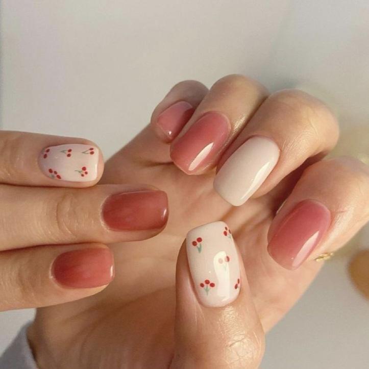 Inspirasi Nail Art Kuku Pendek yang Stylish