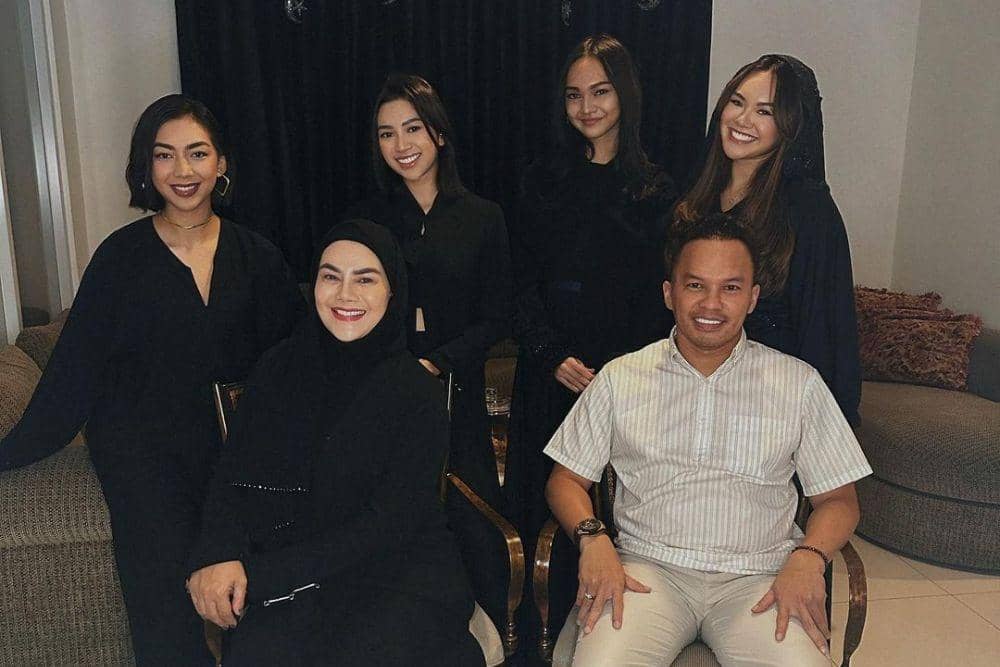 instagram.com/shafaharris