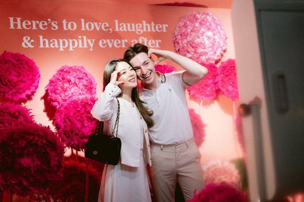 instagram.com/thebridestory