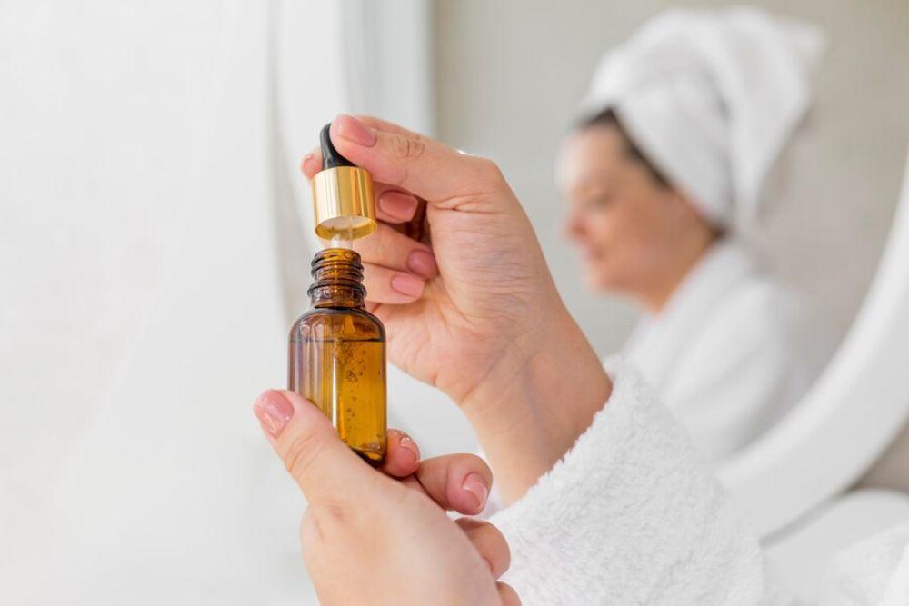 7 Rekomendasi Cleansing Oil untuk Kulit Berminyak