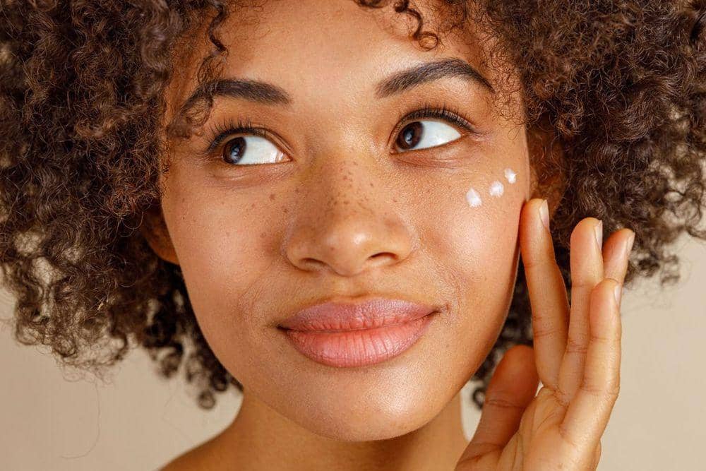 everydayhealth.com/Rekomendasi Obat Jerawat untuk Kulit Sensitif