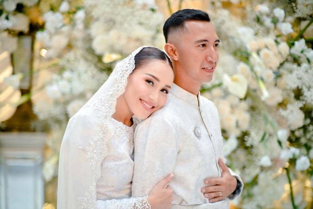 Instagram.com/ayutingting92, aliencophoto