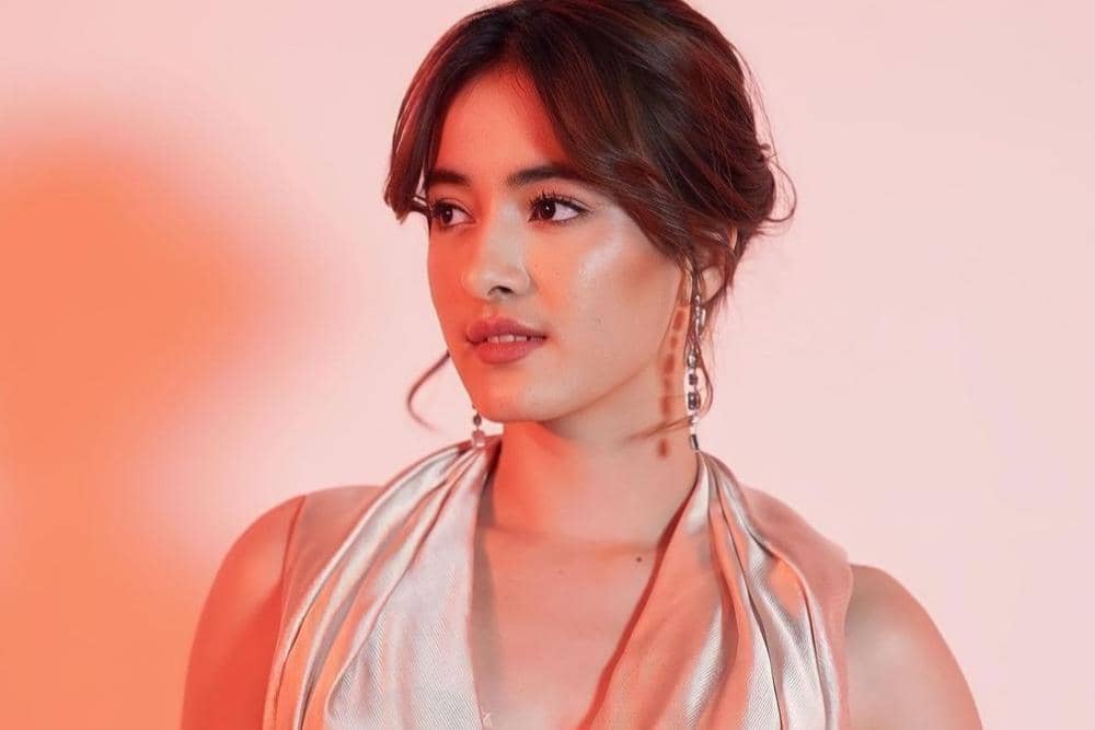 instagram.com/mawar_eva