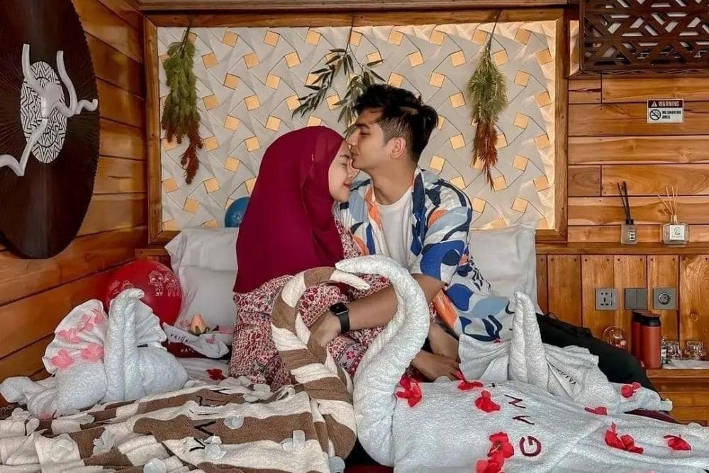 Instagram.com/riaricis1795