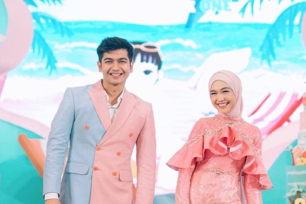 Instagram.com/riaricis1795