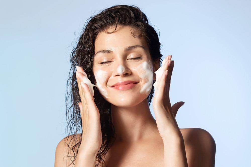 everyuth.com/Sabun Cuci Muka yang Bagus untuk Remaja