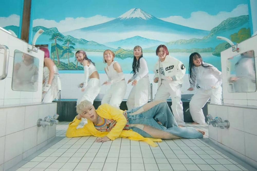 YouTube.com / SMTOWN