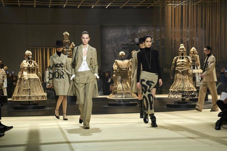 Dior Hadirkan Semangat Feminisme Marc Bohan di Fall/Winter 2024