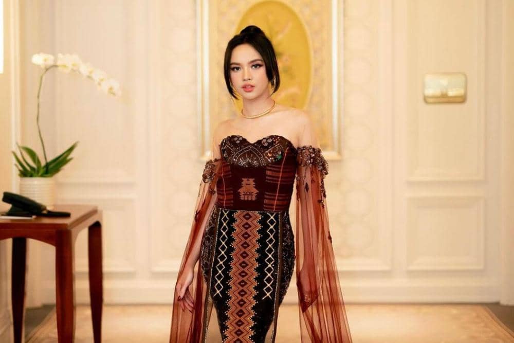 Ragam Riasan ala Lyodra Ginting yang Tampak Memukau