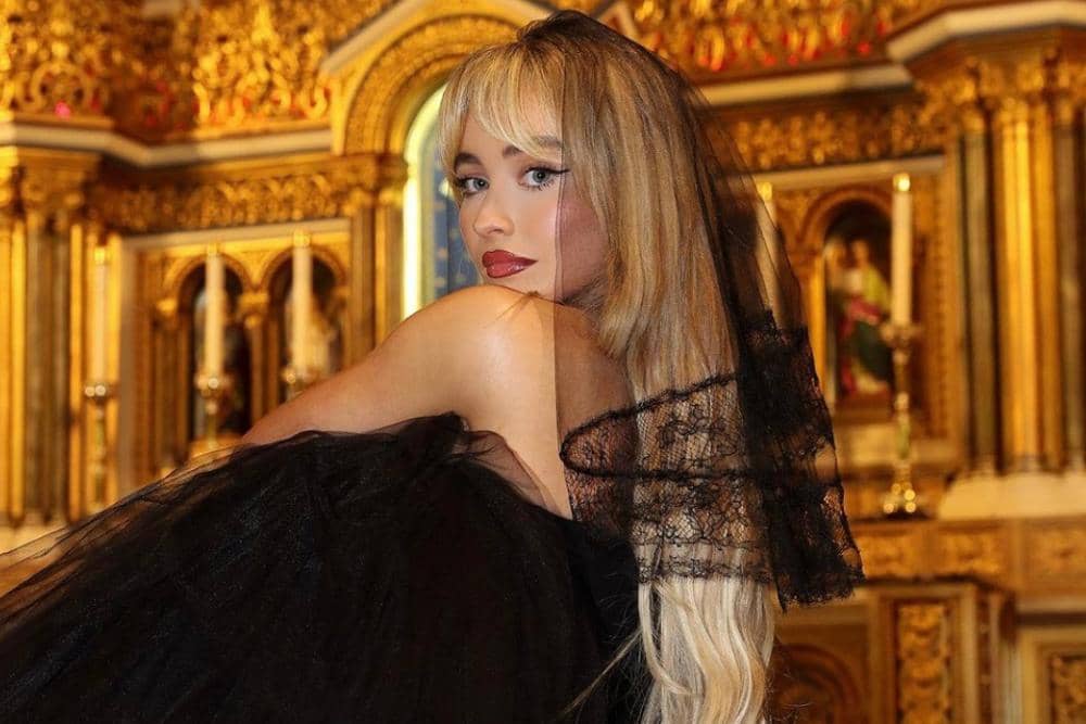 instagram.com/sabrinacarpenter