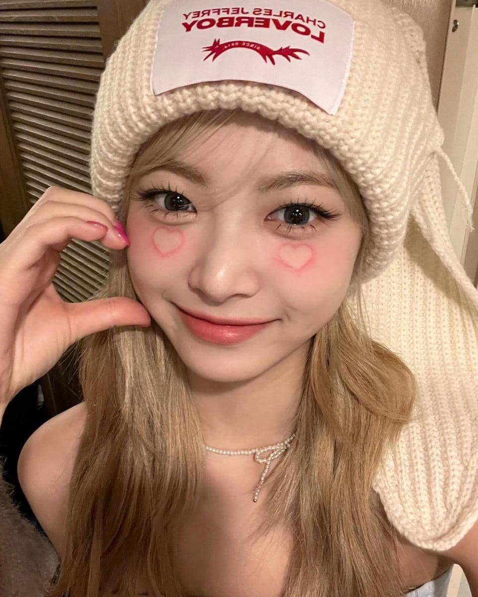 instagram.com/hhh.e_c.v