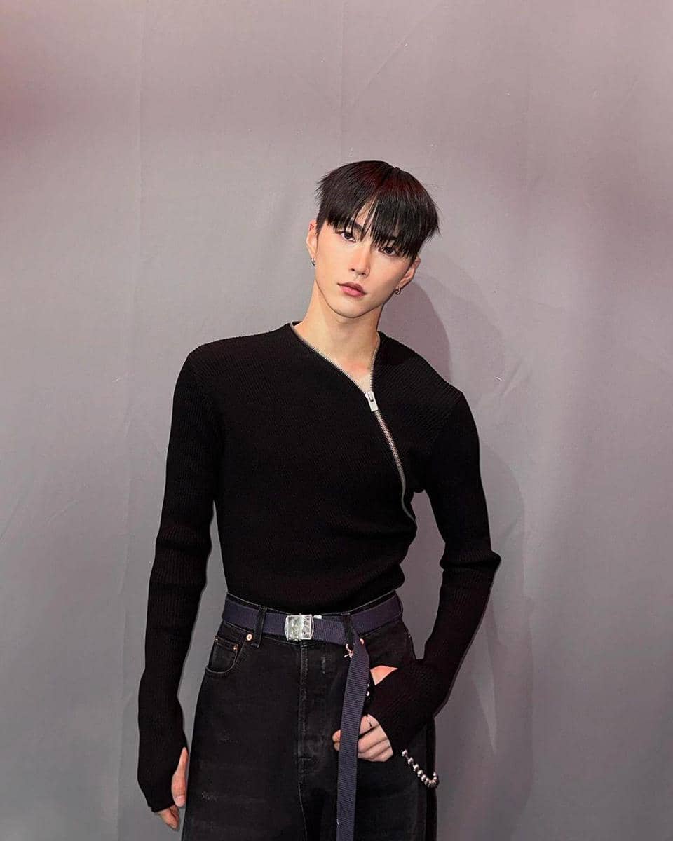 instagram.com/riize_official