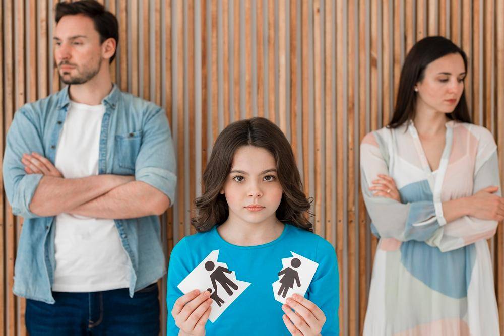 7 Cara Bijak Menyikapi Orangtua yang Ketahuan Selingkuh