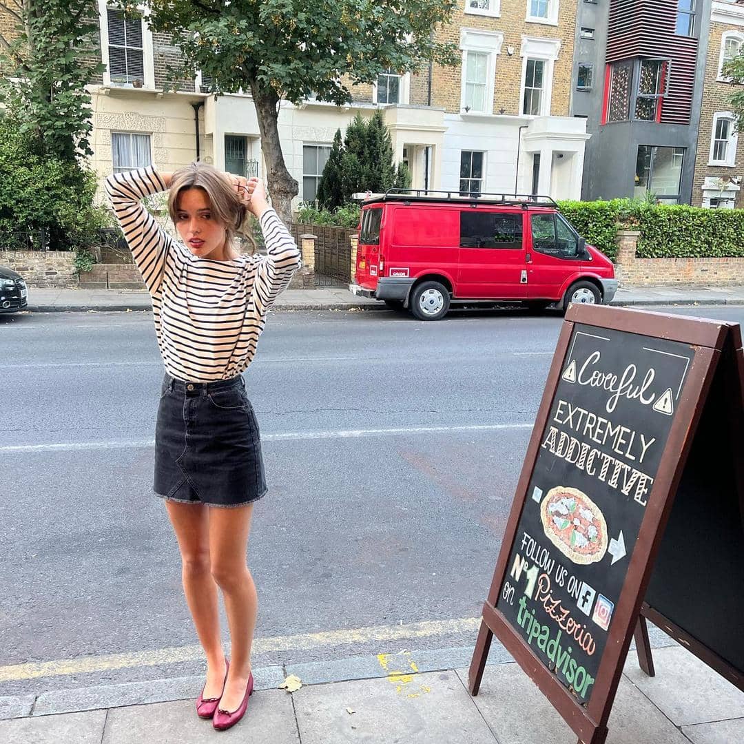 instagram.com/rubysear