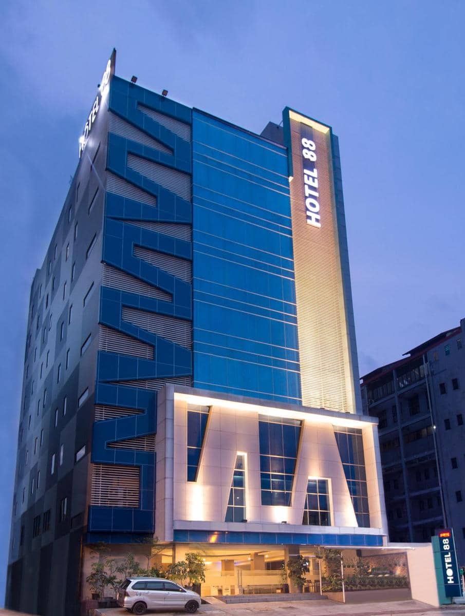 waringinhospitality.com