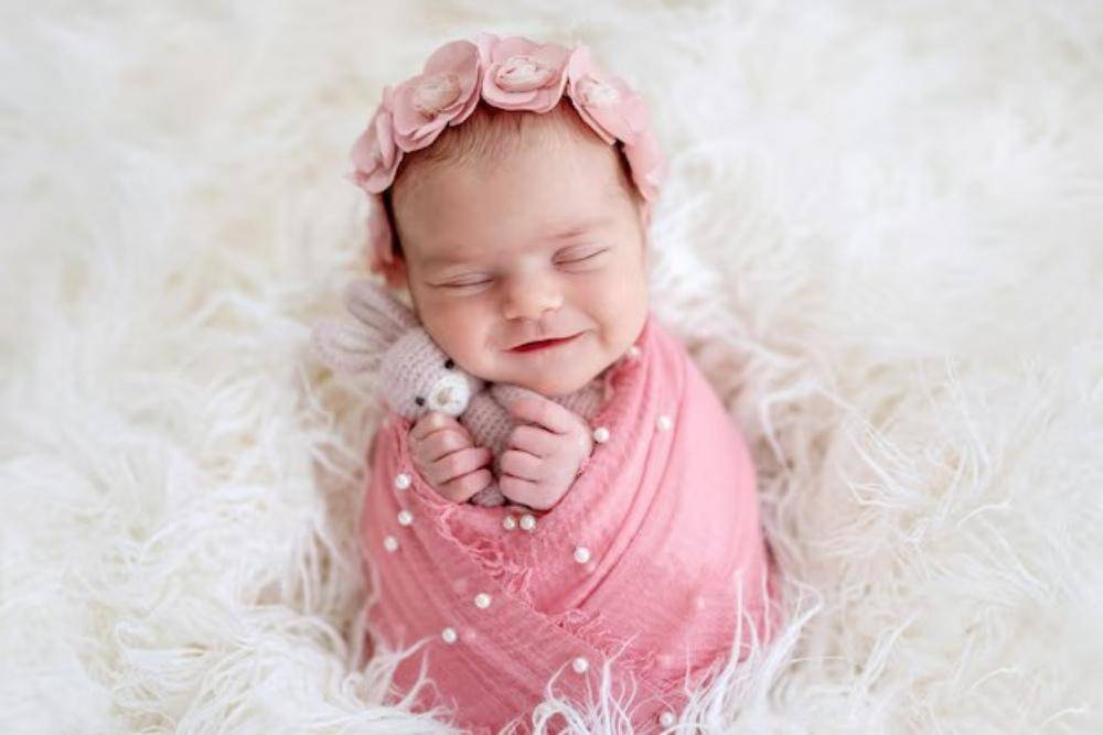 150 Nama Bayi Perempuan Lahir di Bulan Ramadan Beserta Artinya