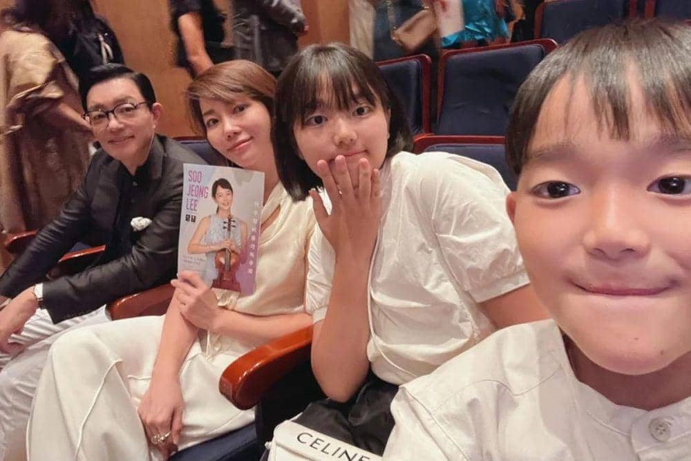 Instagram.com/yoonj.lee