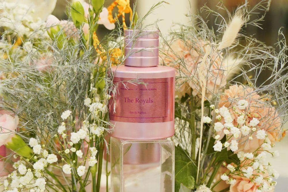 popbela.com/Button ScarvesxNagita Slavina