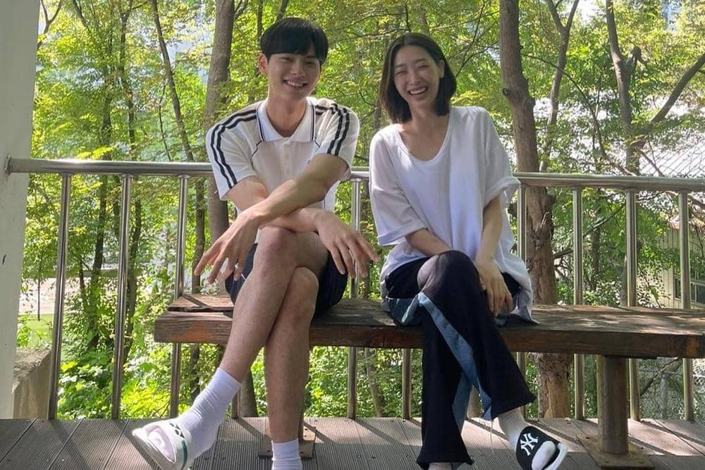 Instagram/ l.c.m____