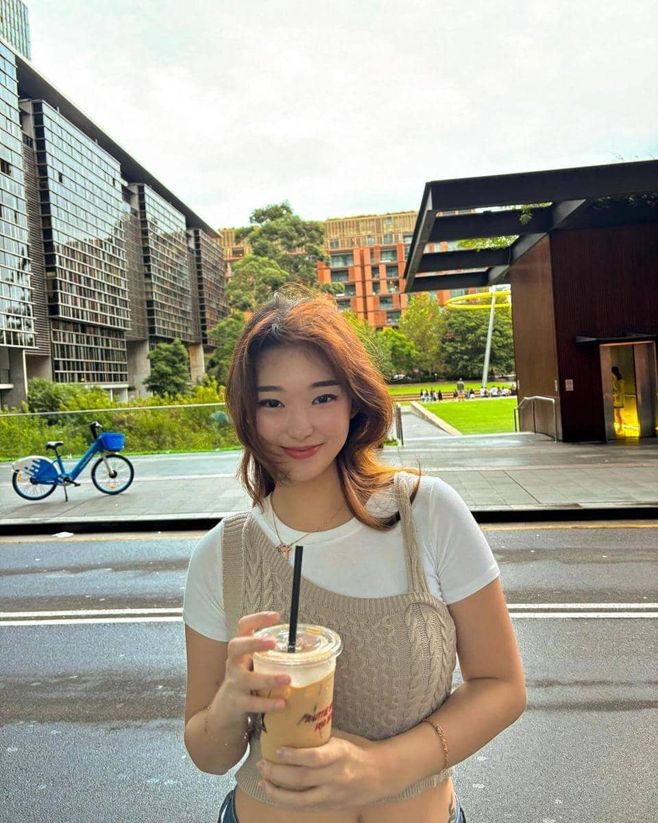 instagram.com/livyrenata