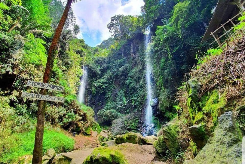 instagram.com/curugbadakbatuhanoman