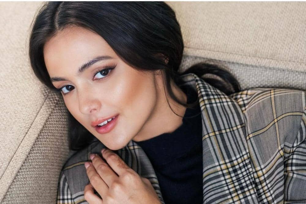 instagram.com/amandarawles