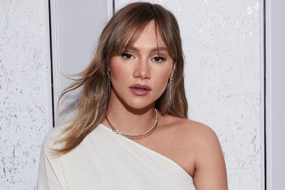 instagram.com/sukiwaterhouse