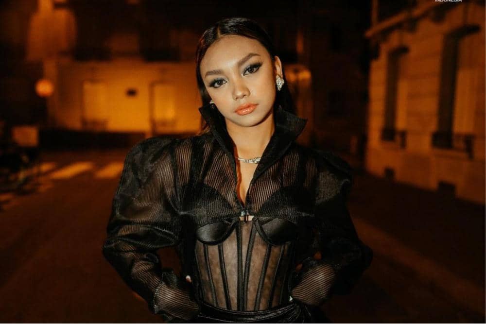 instagram.com/naura.ayu