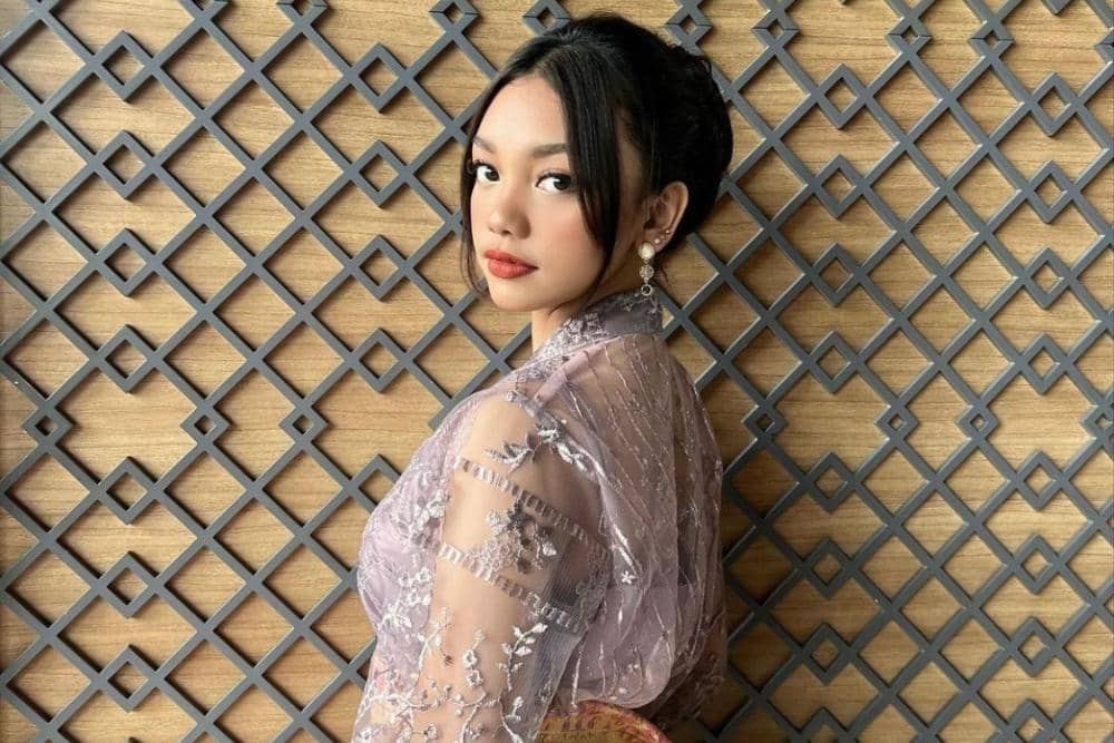 instagram.com/naura.ayu