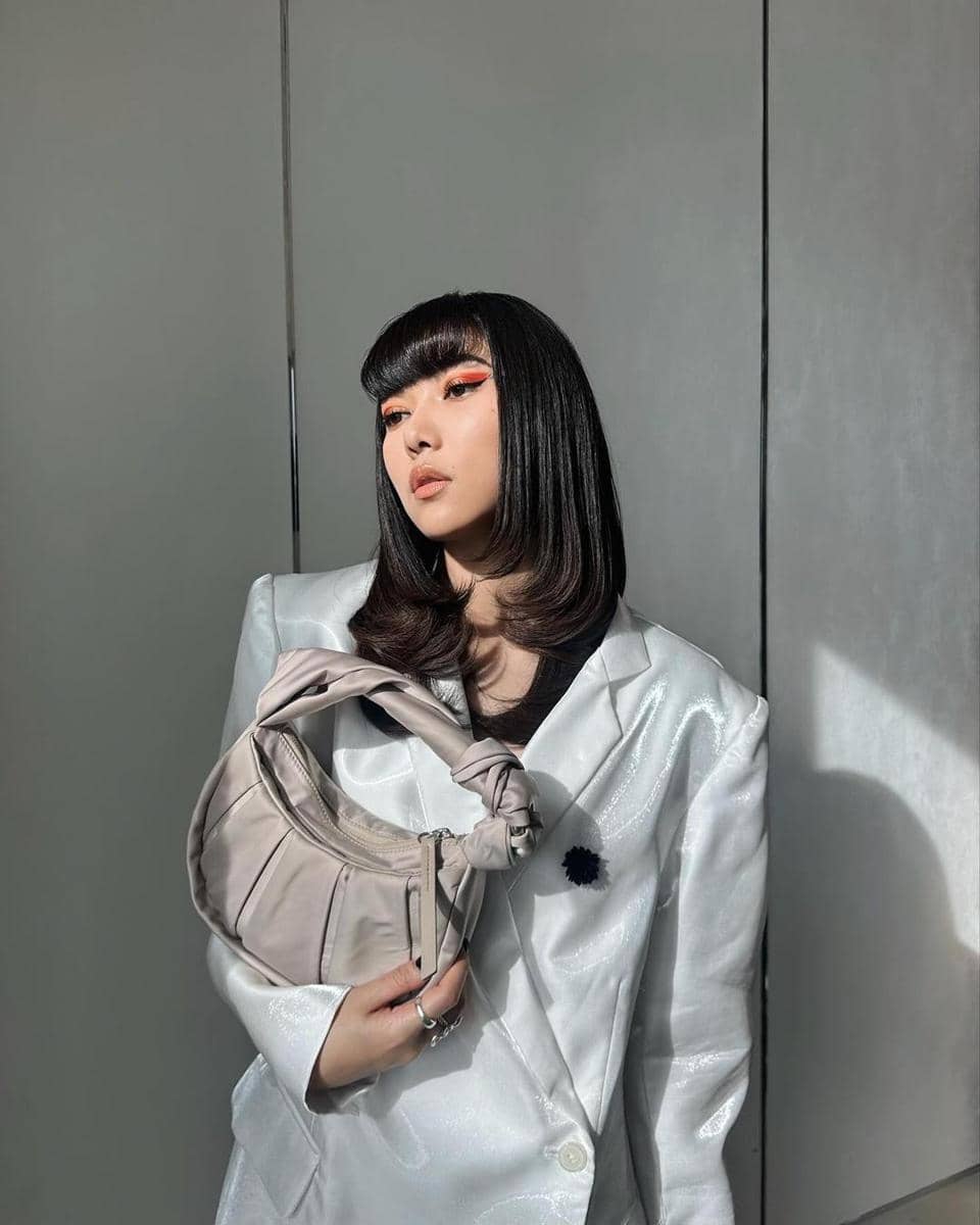 instagram.com/isyanasarasvati
